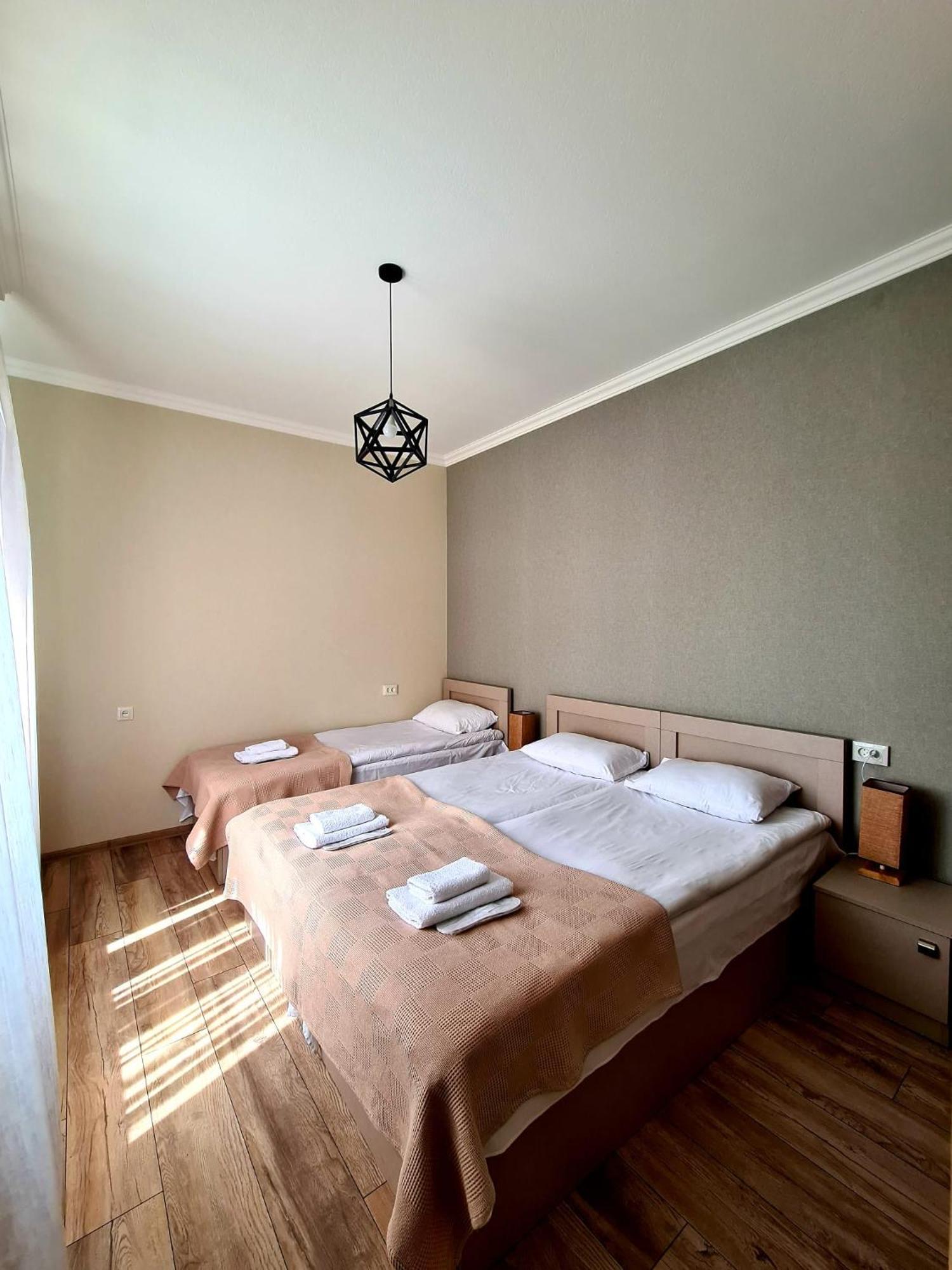 Baqari Inn Kazbegi Chambre photo