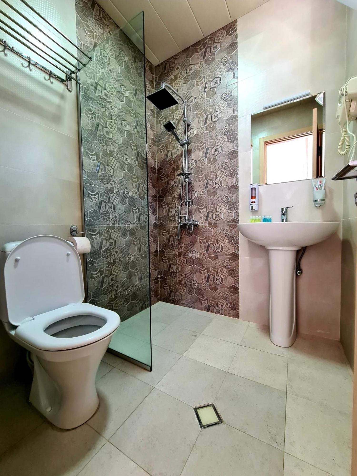 Baqari Inn Kazbegi Chambre photo